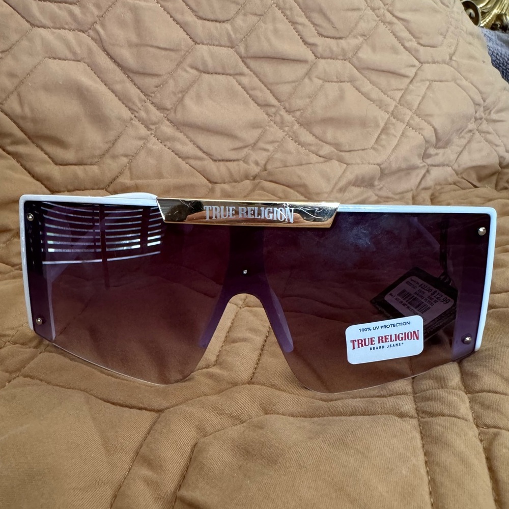 True Religion sunglasses oversized large shades gold monogram plaque